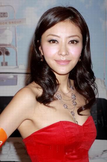 娱乐圈的胸器美女,性感魅力，各领风骚